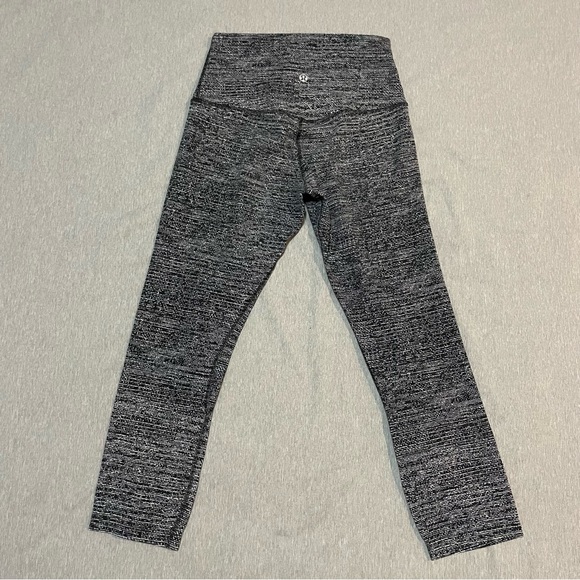 lululemon Wunder Under High-Rise Crop 21” Size 4 Heathered Black - Picture 2 of 8